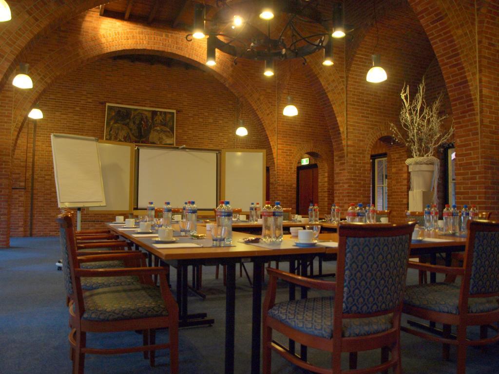אוסנדרכט Hotel De Volksabdij מראה חיצוני תמונה